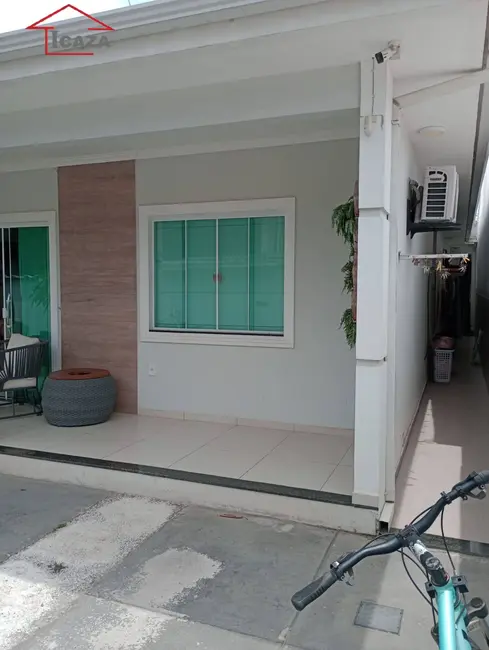 Foto 2 de Casa com 3 quartos à venda em Saquarema - RJ