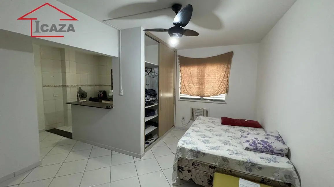 Foto 2 de Apartamento com 1 quarto à venda em Araruama - RJ