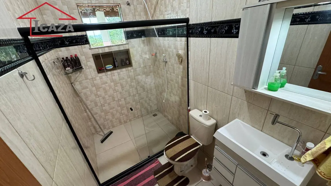 Foto 9 de Casa com 2 quartos à venda, 360m2 em Araruama - RJ