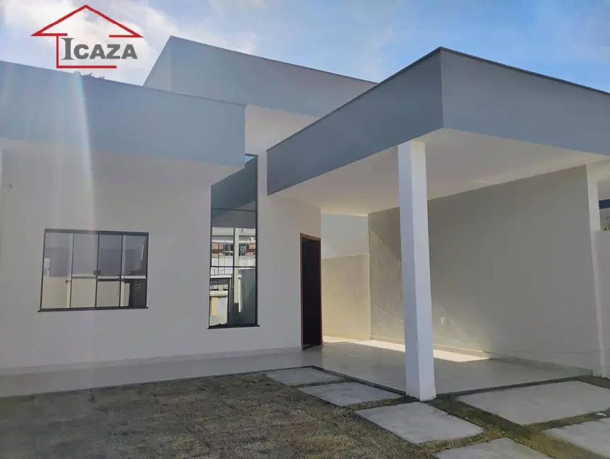 Foto 2 de Casa com 3 quartos à venda, 225m2 em Araruama - RJ
