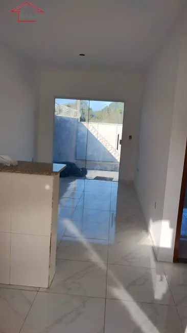 Foto 6 de Casa com 2 quartos à venda em Araruama - RJ