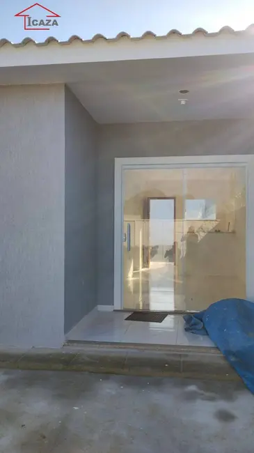 Foto 2 de Casa com 2 quartos à venda em Araruama - RJ
