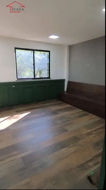 Foto 1 de Sala Comercial à venda em Araruama - RJ