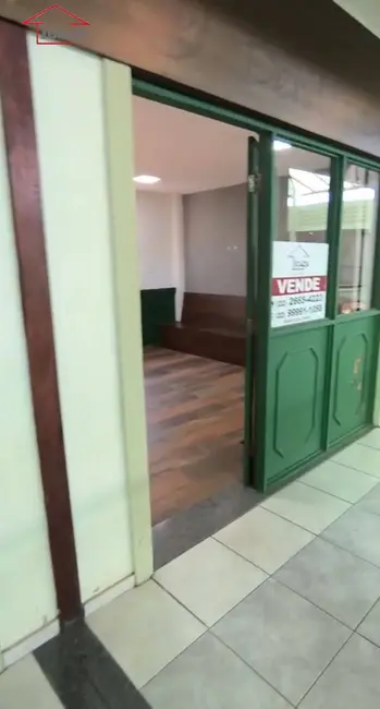 Foto 2 de Sala Comercial à venda em Araruama - RJ