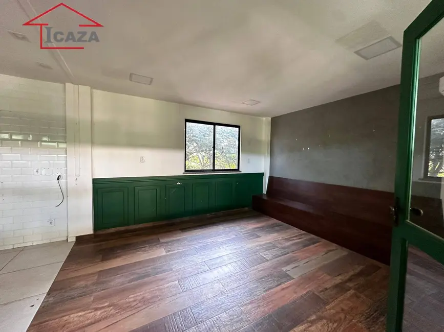 Foto 2 de Sala Comercial à venda em Araruama - RJ