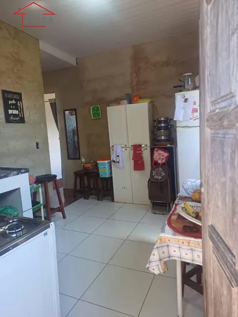 Foto 2 de Casa com 2 quartos à venda, 325m2 em Araruama - RJ