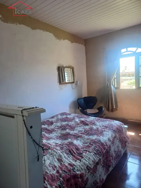 Foto 3 de Casa com 2 quartos à venda, 325m2 em Araruama - RJ