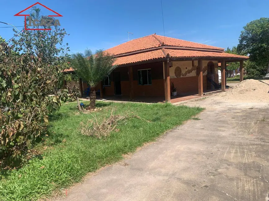 Foto 1 de Casa com 3 quartos à venda em Araruama - RJ