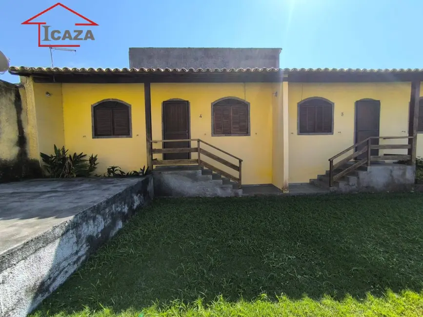 Foto 1 de Casa com 1 quarto à venda em Araruama - RJ