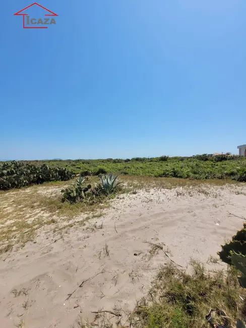 Foto 6 de Terreno / Lote à venda, 594m2 em Araruama - RJ