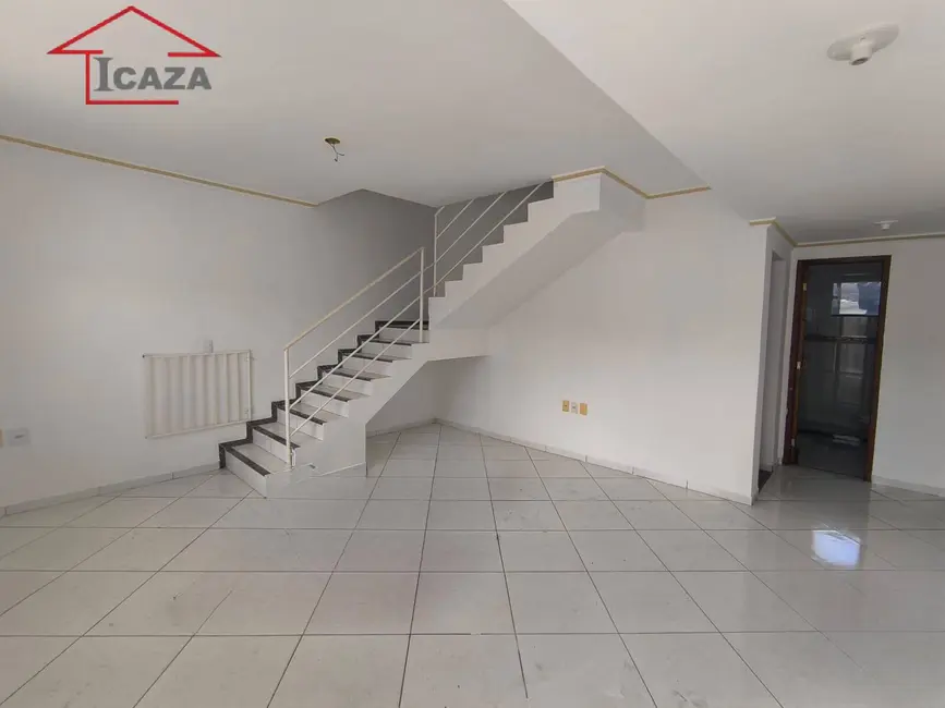 Foto 3 de Casa com 3 quartos à venda em Araruama - RJ