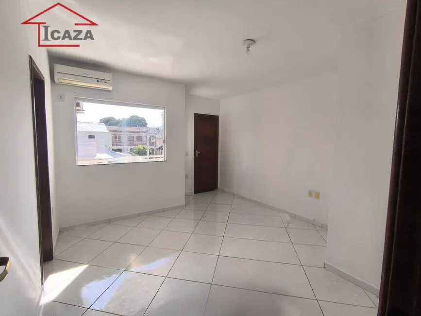 Foto 5 de Casa com 3 quartos à venda em Araruama - RJ