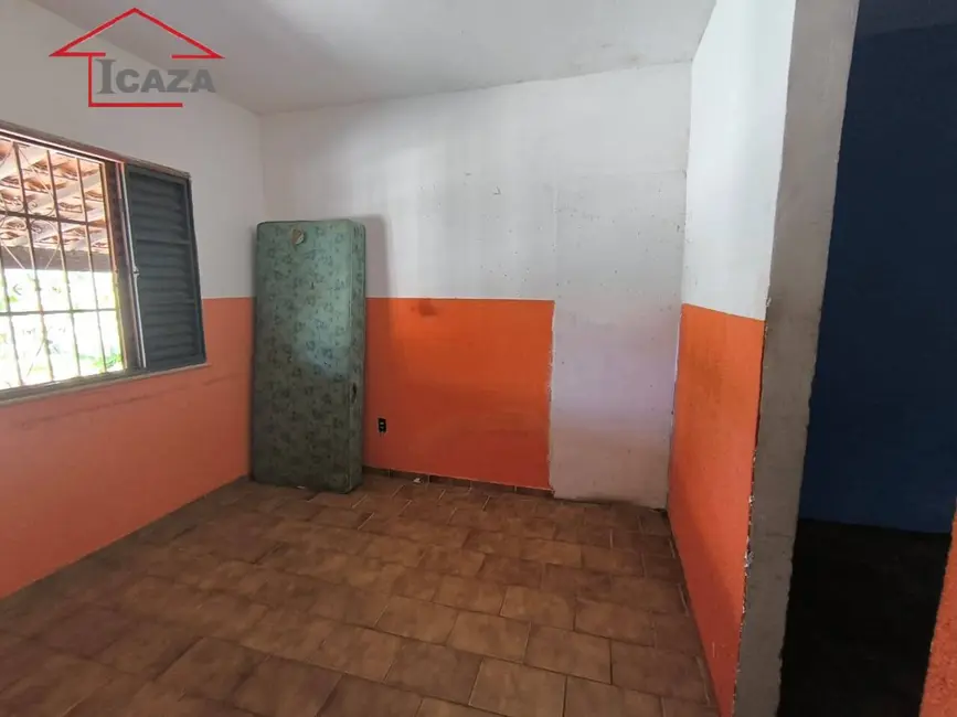 Foto 4 de Casa com 3 quartos à venda, 540m2 em Araruama - RJ
