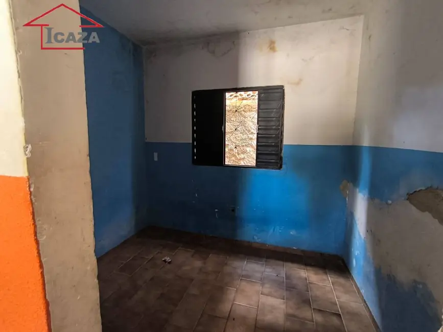 Foto 3 de Casa com 3 quartos à venda, 540m2 em Araruama - RJ