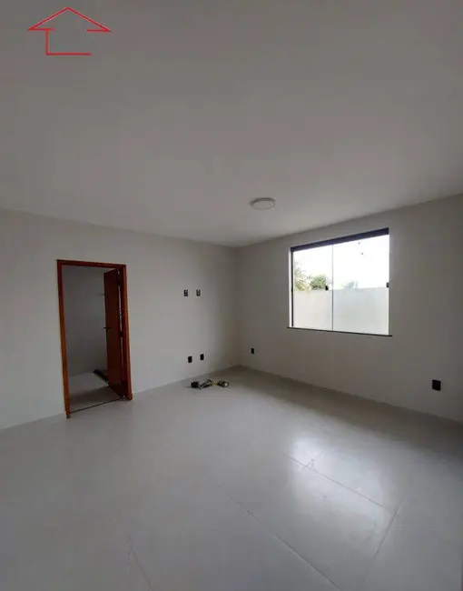 Casa de Condomínio com 3 quartos à venda, 155m2 em Praia Seca, Araruama - RJ - imagem 4 Foto 4 de Casa de Condomínio com 3 quartos à venda, 155m2 em Praia Seca, Araruama - RJ