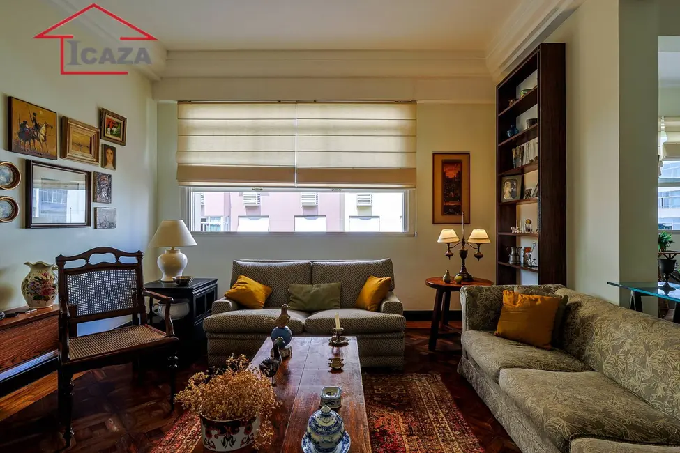 Apartamento com 4 quartos à venda, 197m2 em Copacabana, Rio De Janeiro - RJ - imagem 3 Foto 3 de Apartamento com 4 quartos à venda, 197m2 em Copacabana, Rio De Janeiro - RJ