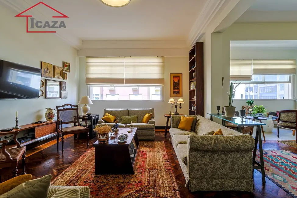 Apartamento com 4 quartos à venda, 197m2 em Copacabana, Rio De Janeiro - RJ - imagem 2 Foto 2 de Apartamento com 4 quartos à venda, 197m2 em Copacabana, Rio De Janeiro - RJ