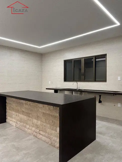 Casa com 3 quartos à venda, 270m2 em Nova São Pedro, Sao Pedro Da Aldeia - RJ - imagem 9 Foto 9 de Casa com 3 quartos à venda, 270m2 em Nova São Pedro, Sao Pedro Da Aldeia - RJ