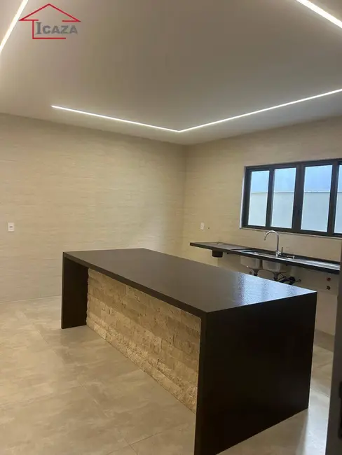 Casa com 3 quartos à venda, 270m2 em Nova São Pedro, Sao Pedro Da Aldeia - RJ - imagem 8 Foto 8 de Casa com 3 quartos à venda, 270m2 em Nova São Pedro, Sao Pedro Da Aldeia - RJ