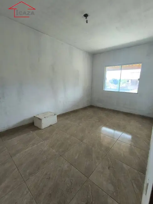 Foto 6 de Casa com 3 quartos à venda, 322m2 em Araruama - RJ