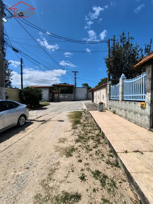 Foto 2 de Casa com 3 quartos à venda, 322m2 em Araruama - RJ