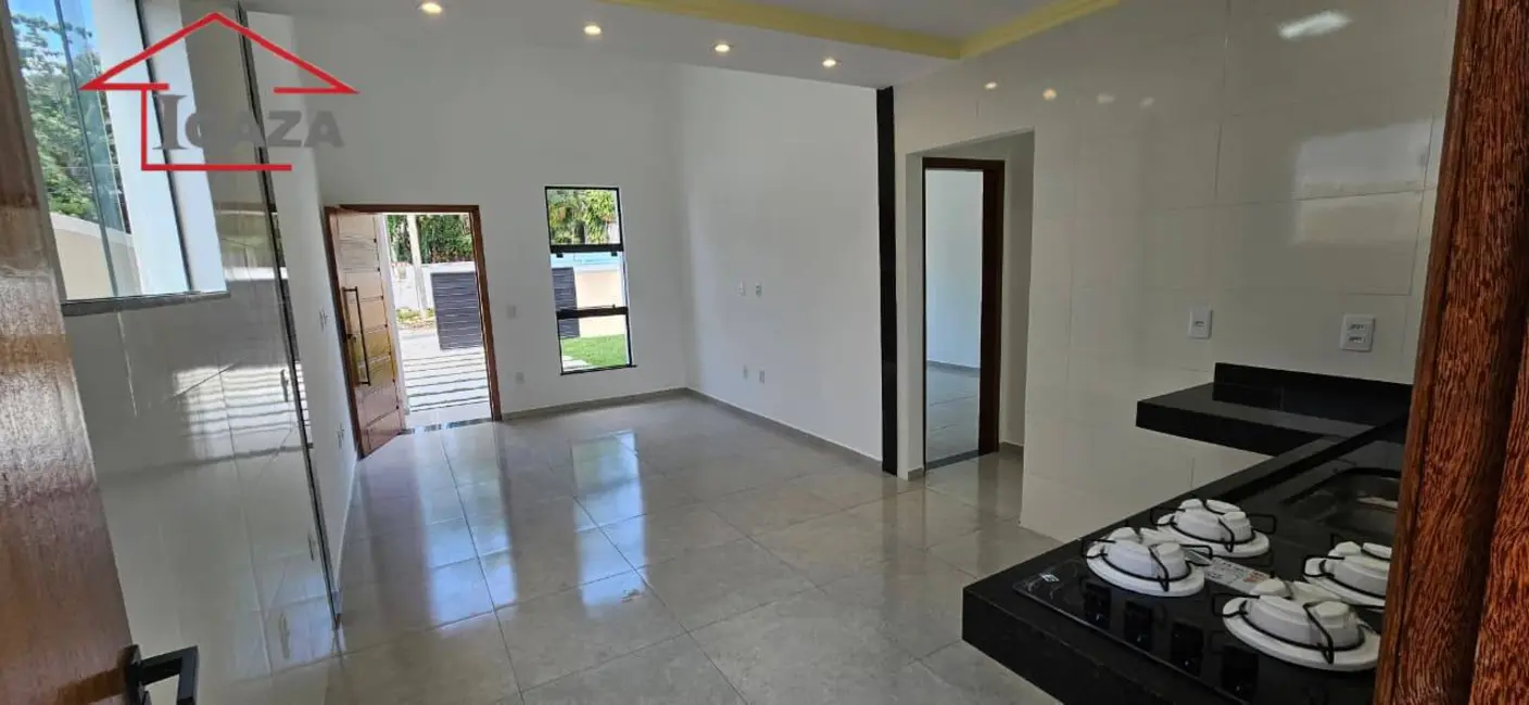 Foto 6 de Casa com 3 quartos à venda, 213m2 em Araruama - RJ