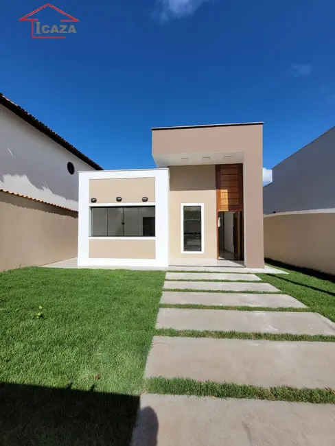 Foto 2 de Casa com 3 quartos à venda, 213m2 em Araruama - RJ