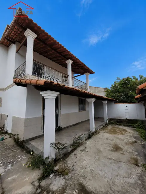 Foto 1 de Casa com 3 quartos à venda, 315m2 em Araruama - RJ