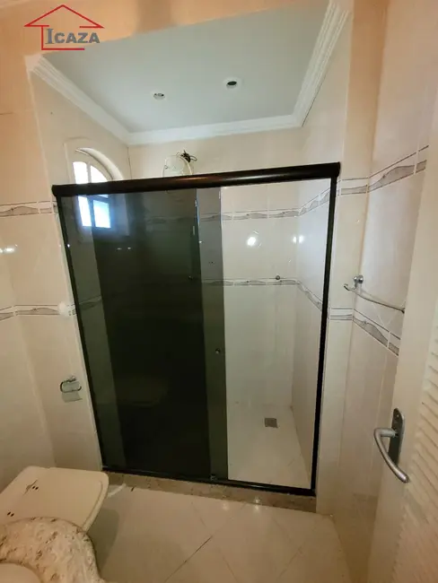 Foto 6 de Casa com 3 quartos à venda, 315m2 em Araruama - RJ