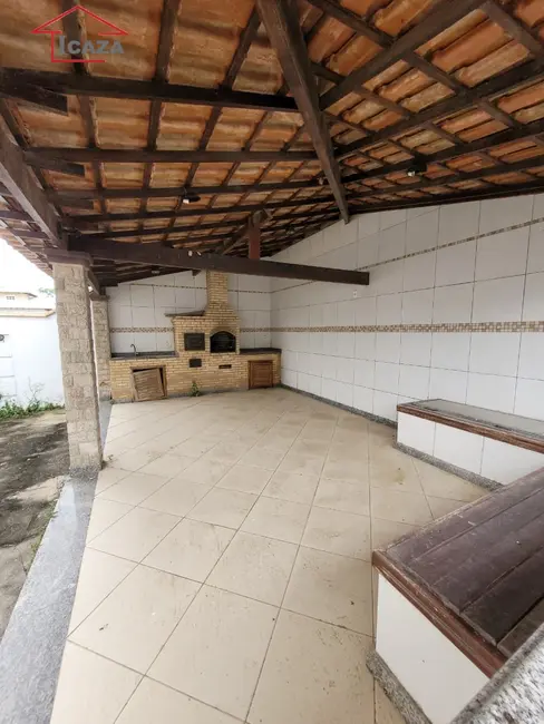 Foto 8 de Casa com 3 quartos à venda, 315m2 em Araruama - RJ