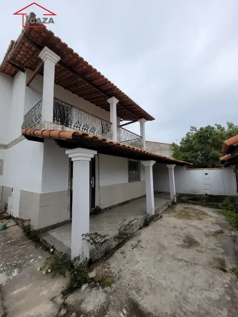 Foto 1 de Casa com 3 quartos à venda, 315m2 em Araruama - RJ