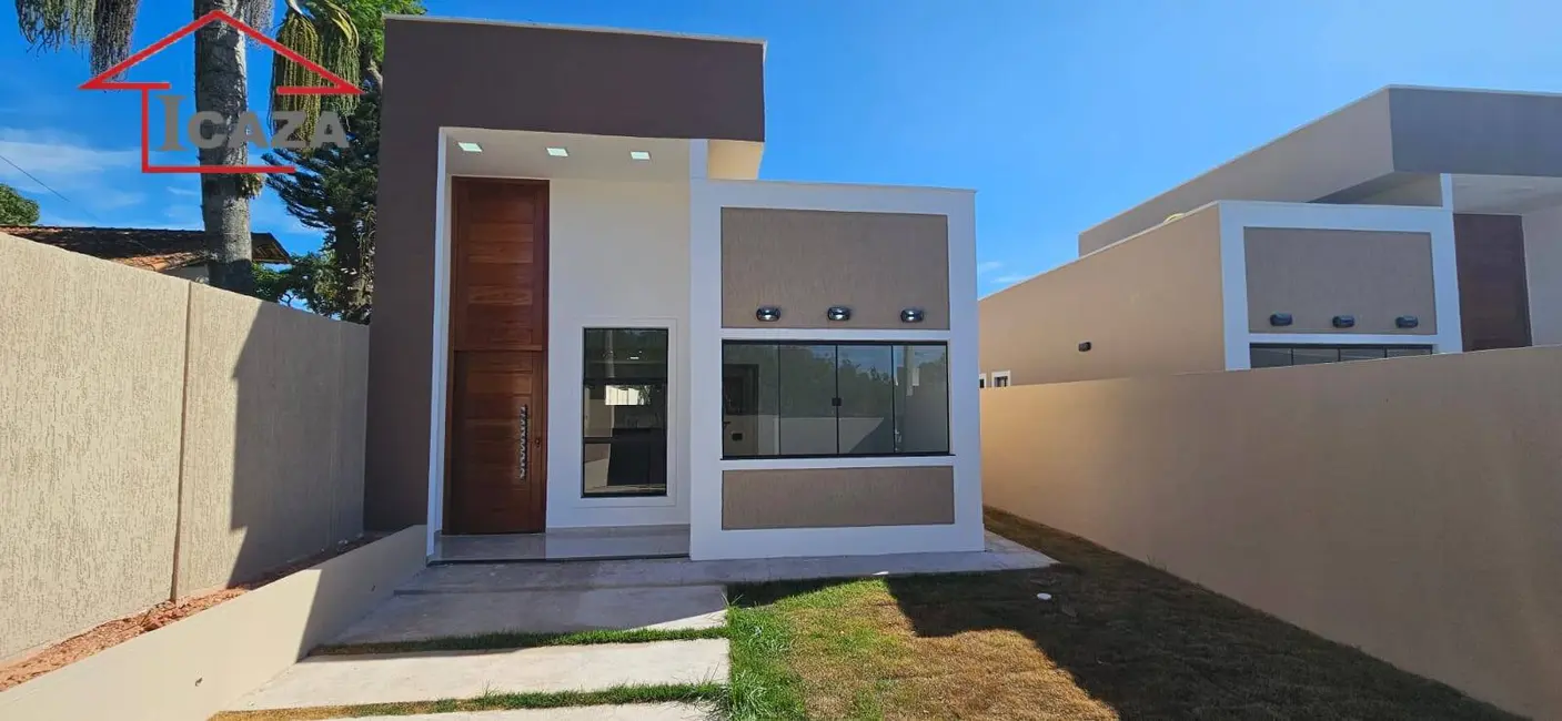 Foto 2 de Casa com 2 quartos à venda, 186m2 em Araruama - RJ