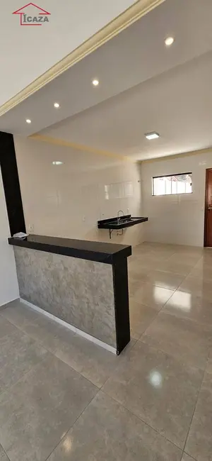 Foto 9 de Casa com 2 quartos à venda, 186m2 em Araruama - RJ