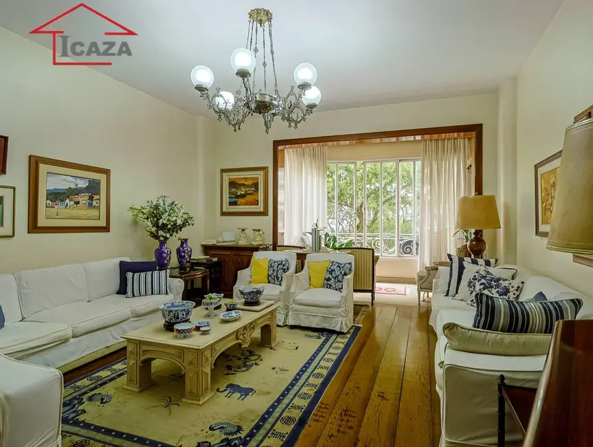 Apartamento com 3 quartos à venda, 220m2 em Copacabana, Rio De Janeiro - RJ - imagem 2 Foto 2 de Apartamento com 3 quartos à venda, 220m2 em Copacabana, Rio De Janeiro - RJ