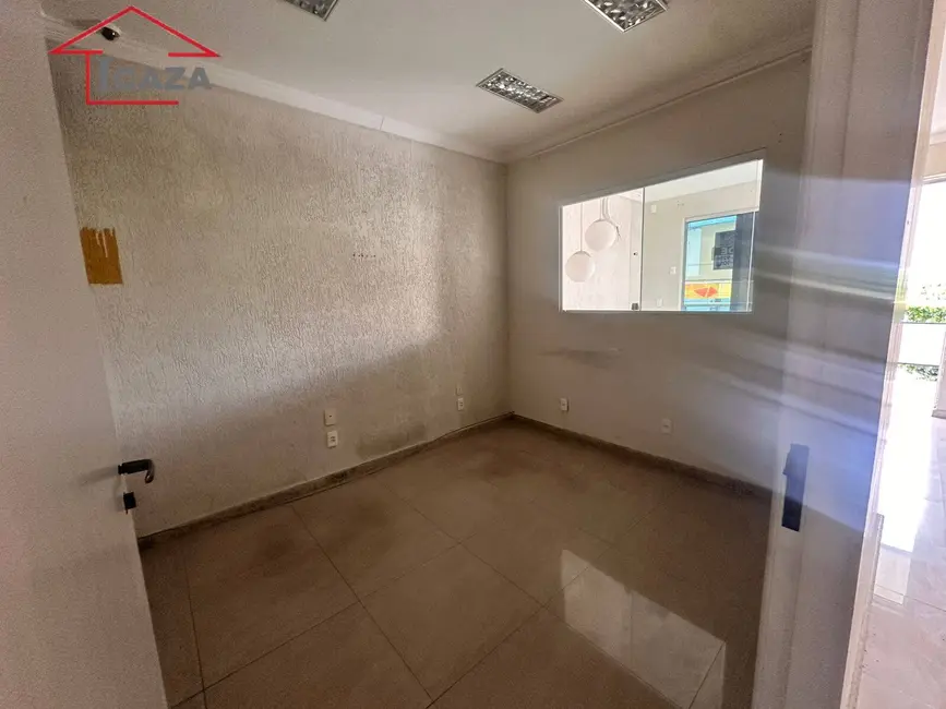 Foto 8 de Sala Comercial à venda em Centro, Araruama - RJ