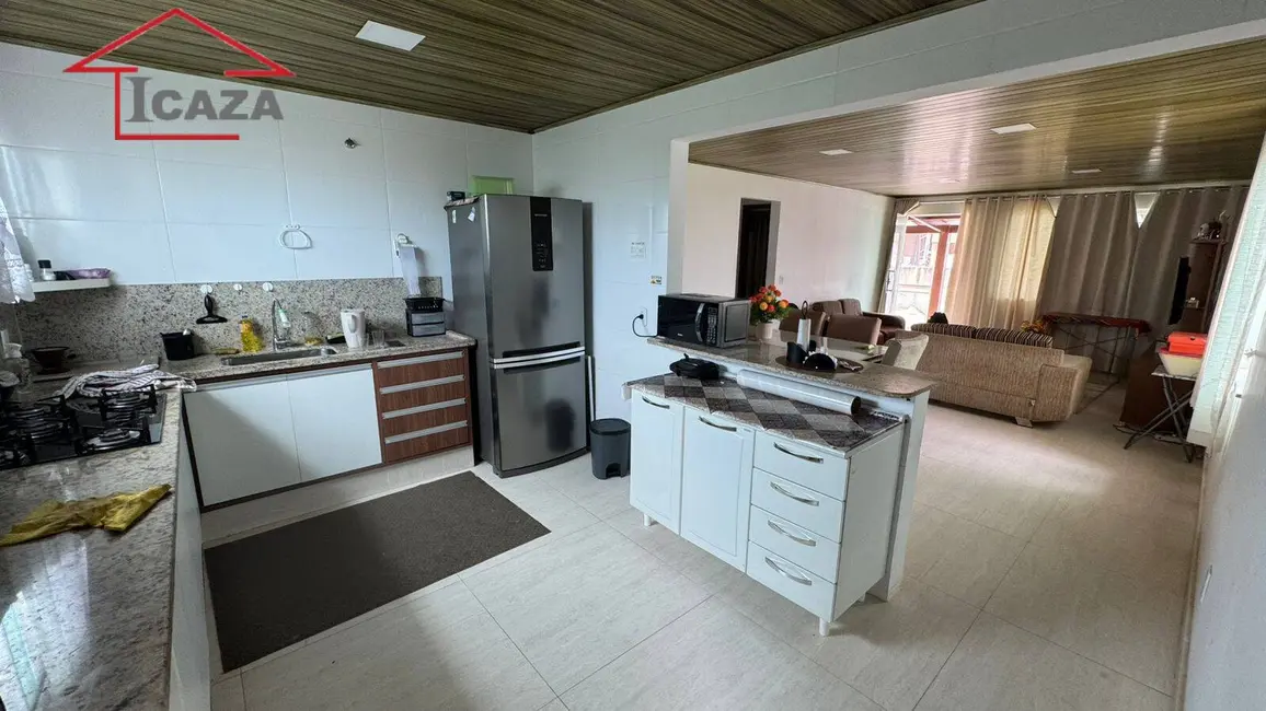 Foto 6 de Casa com 2 quartos à venda e para alugar, 360m2 em Araruama - RJ