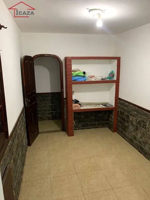 Foto 16 de Casa à venda, 900m2 em Araruama - RJ