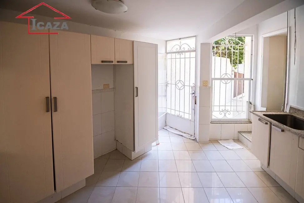 Apartamento com 3 quartos à venda, 260m2 em Urca, Rio De Janeiro - RJ - imagem 2 Foto 2 de Apartamento com 3 quartos à venda, 260m2 em Urca, Rio De Janeiro - RJ