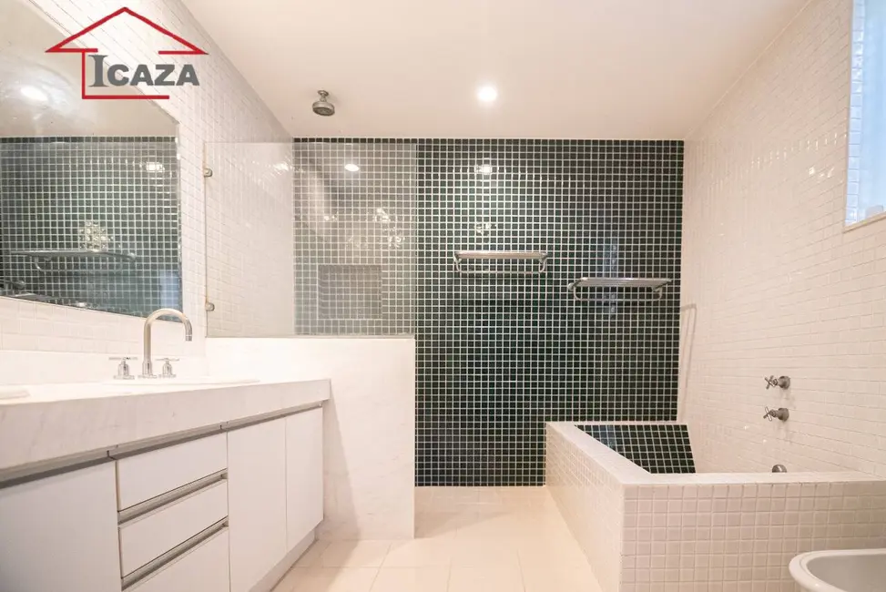 Apartamento com 3 quartos à venda, 260m2 em Urca, Rio De Janeiro - RJ - imagem 6 Foto 6 de Apartamento com 3 quartos à venda, 260m2 em Urca, Rio De Janeiro - RJ