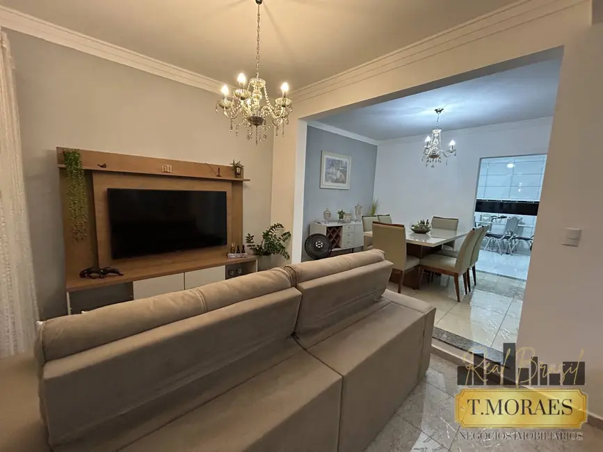 Casa com 3 quartos à venda, 132m2 em Vila Trujillo, Sorocaba - SP - imagem 8 Foto 8 de Casa com 3 quartos à venda, 132m2 em Vila Trujillo, Sorocaba - SP