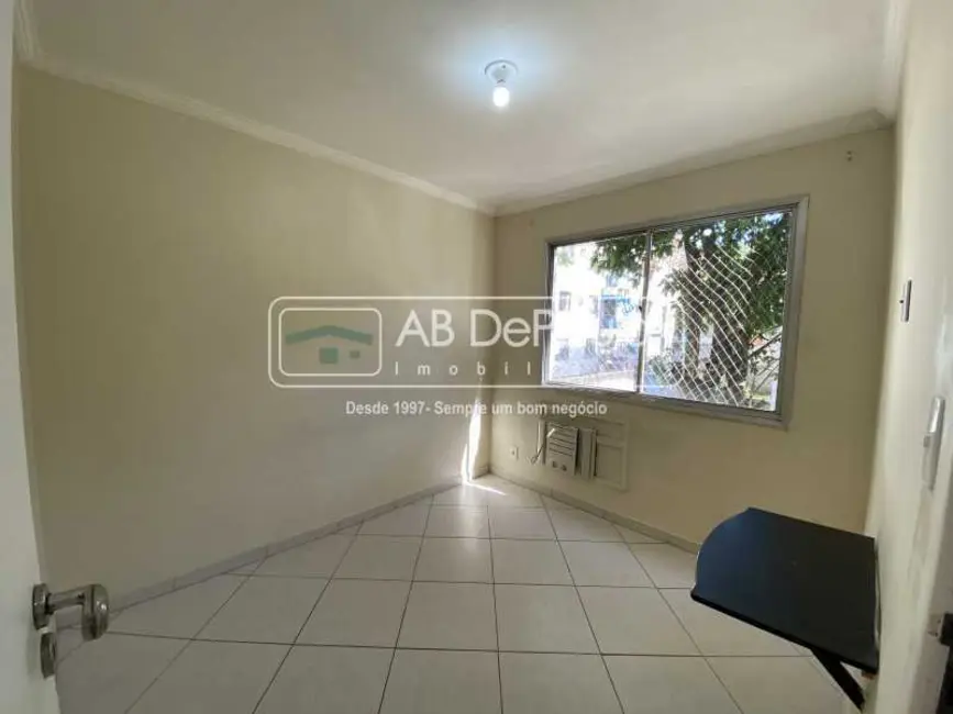 Foto 10 de Apartamento com 2 quartos para alugar, 47m2 em Rio De Janeiro - RJ