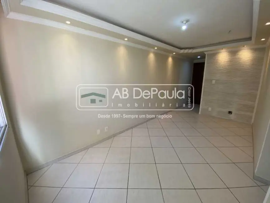 Foto 2 de Apartamento com 2 quartos para alugar, 47m2 em Rio De Janeiro - RJ