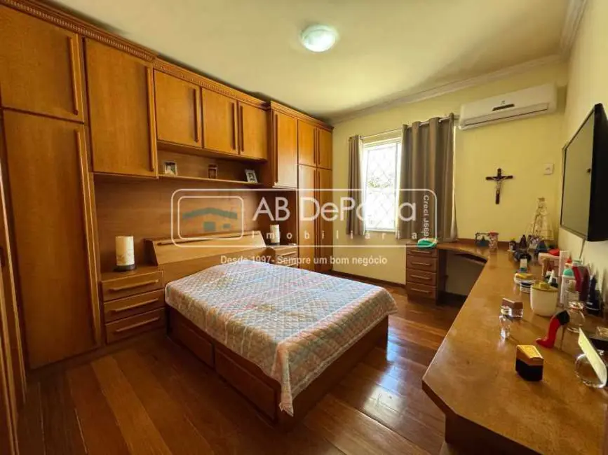 Foto 17 de Casa com 3 quartos à venda, 346m2 em Rio De Janeiro - RJ