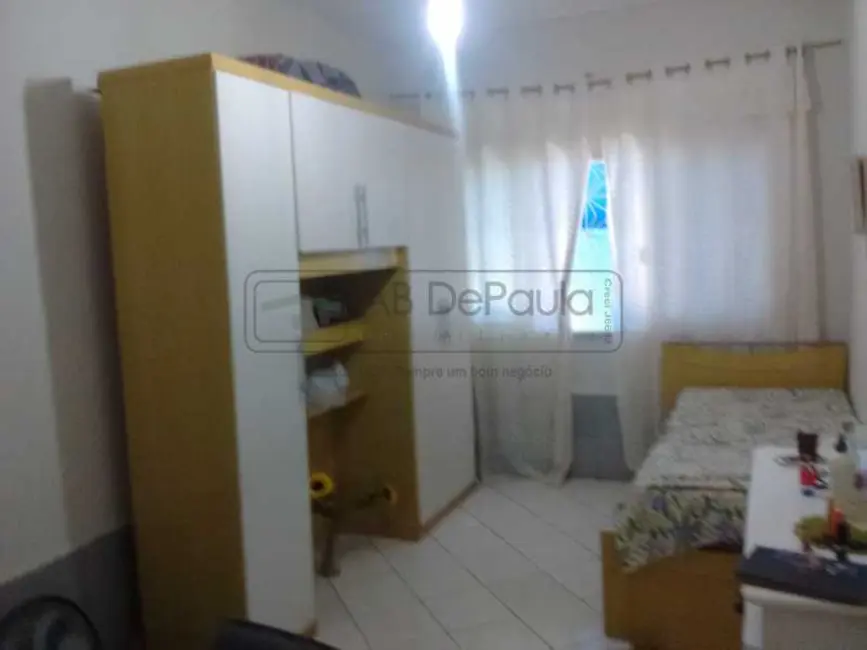 Casa com 5 quartos à venda, 200m2 em Rio De Janeiro - RJ - imagem 4 Foto 4 de Casa com 5 quartos à venda, 200m2 em Rio De Janeiro - RJ
