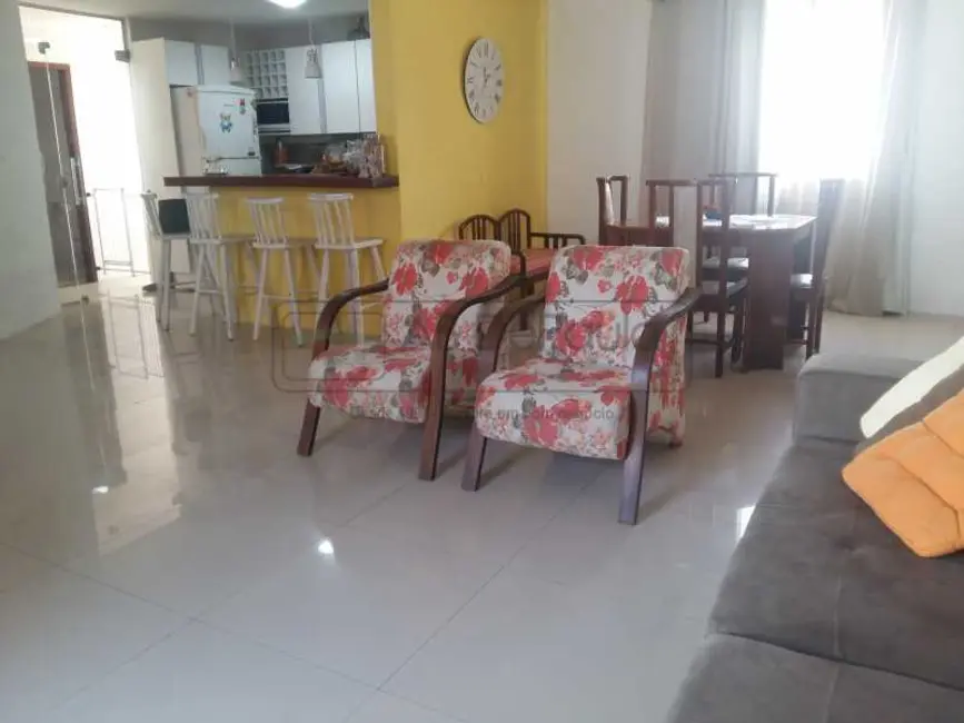 Casa com 3 quartos à venda, 210m2 em Rio De Janeiro - RJ - imagem 9 Foto 9 de Casa com 3 quartos à venda, 210m2 em Rio De Janeiro - RJ