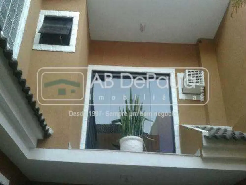 Casa com 4 quartos à venda, 110m2 em Rio De Janeiro - RJ - imagem 1 Foto 1 de Casa com 4 quartos à venda, 110m2 em Rio De Janeiro - RJ