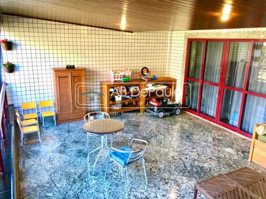 Apartamento com 4 quartos à venda, 183m2 em Rio De Janeiro - RJ - imagem 3 Foto 3 de Apartamento com 4 quartos à venda, 183m2 em Rio De Janeiro - RJ