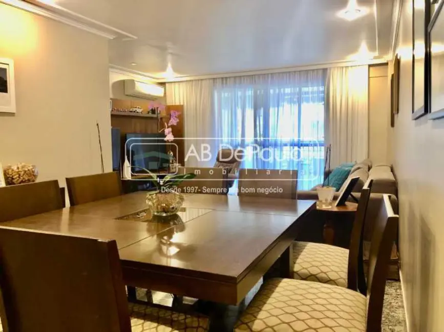 Apartamento com 4 quartos à venda, 183m2 em Rio De Janeiro - RJ - imagem 6 Foto 6 de Apartamento com 4 quartos à venda, 183m2 em Rio De Janeiro - RJ