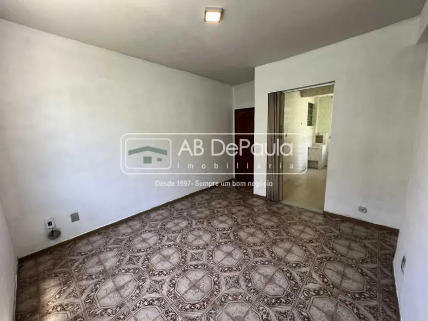 Foto 3 de Apartamento com 2 quartos à venda, 45m2 em Rio De Janeiro - RJ