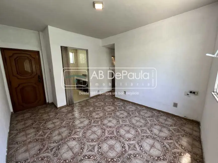 Foto 2 de Apartamento com 2 quartos à venda, 45m2 em Rio De Janeiro - RJ